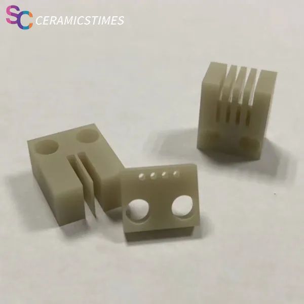 Alumiininitridi (AlN) liittimet